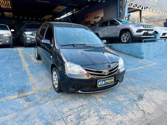 TOYOTA ETIOS 1.5 XS SEDAN 16V FLEX 4P MANUAL TOYOTA ETIOS 1.5 XS SEDAN 16V FLEX 4P MANUAL